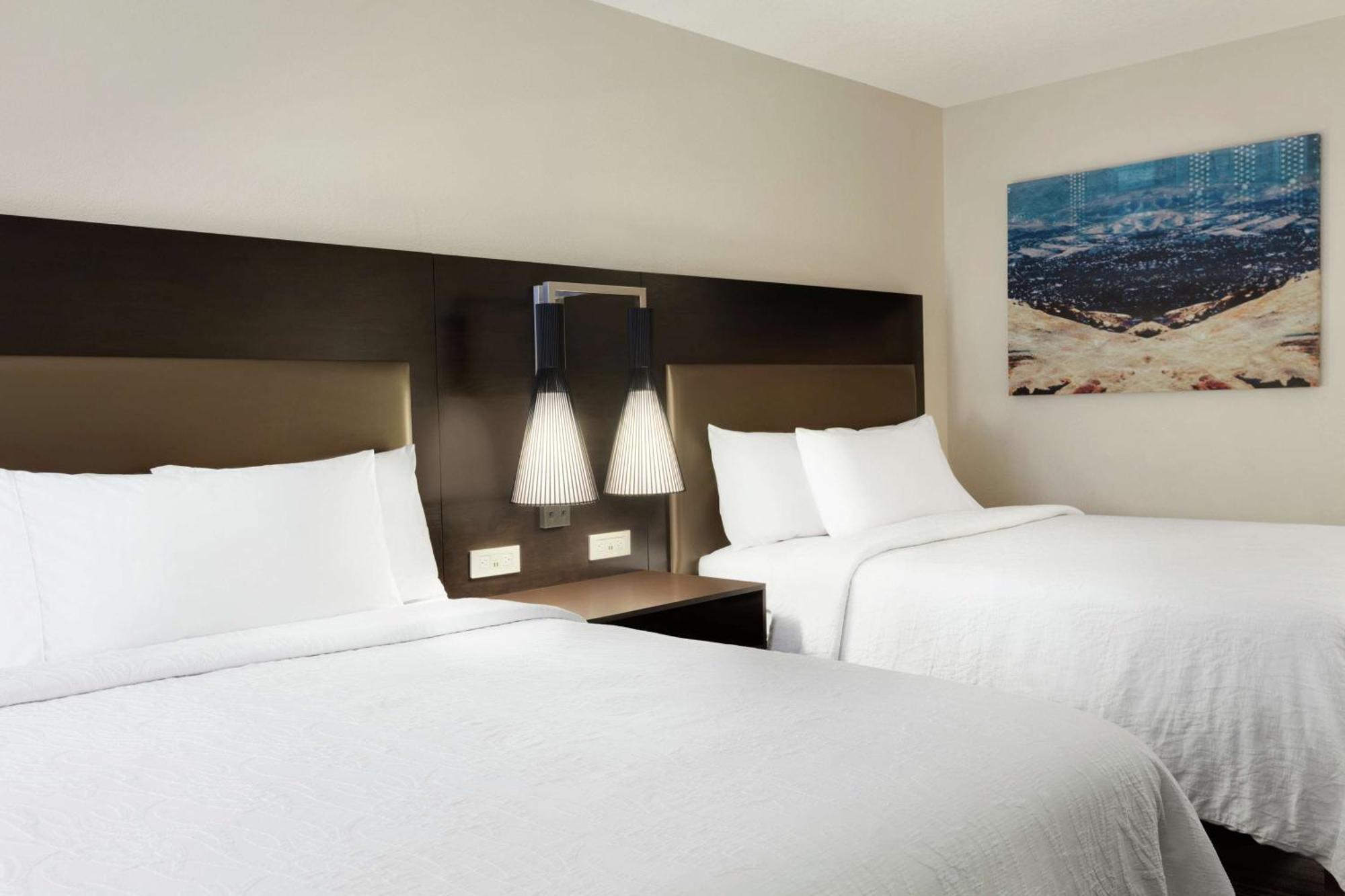 Hilton Garden Inn Купертино Экстерьер фото
