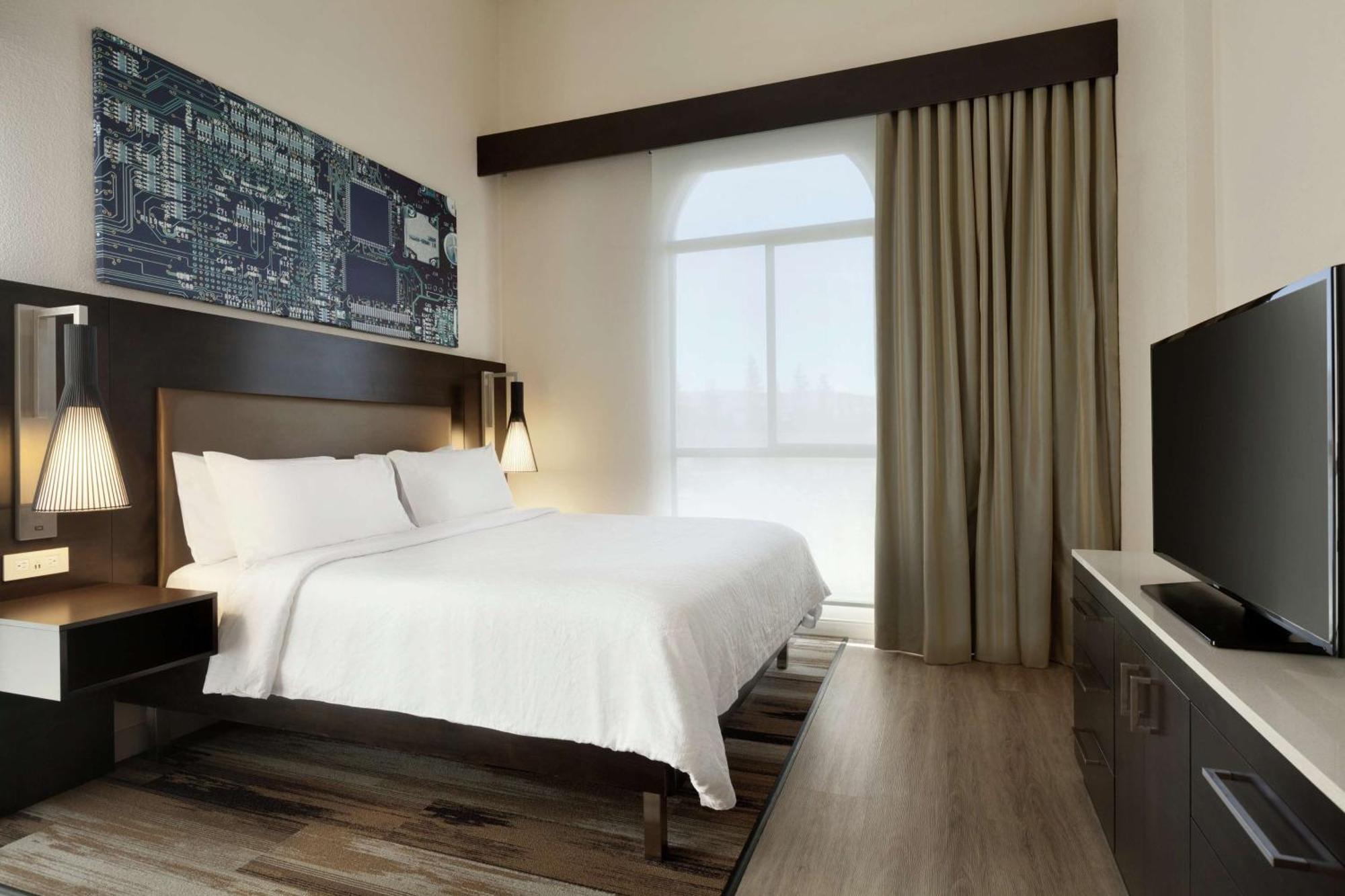 Hilton Garden Inn Купертино Экстерьер фото