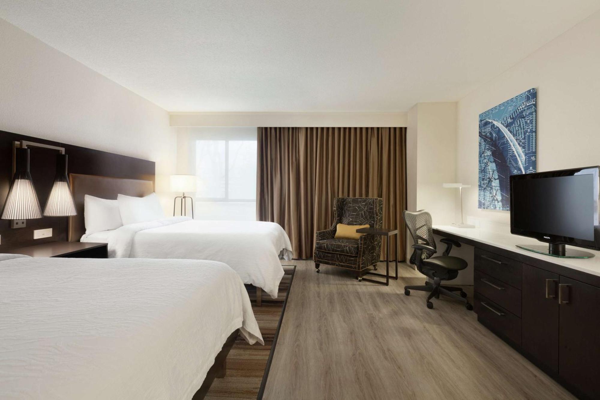 Hilton Garden Inn Купертино Экстерьер фото