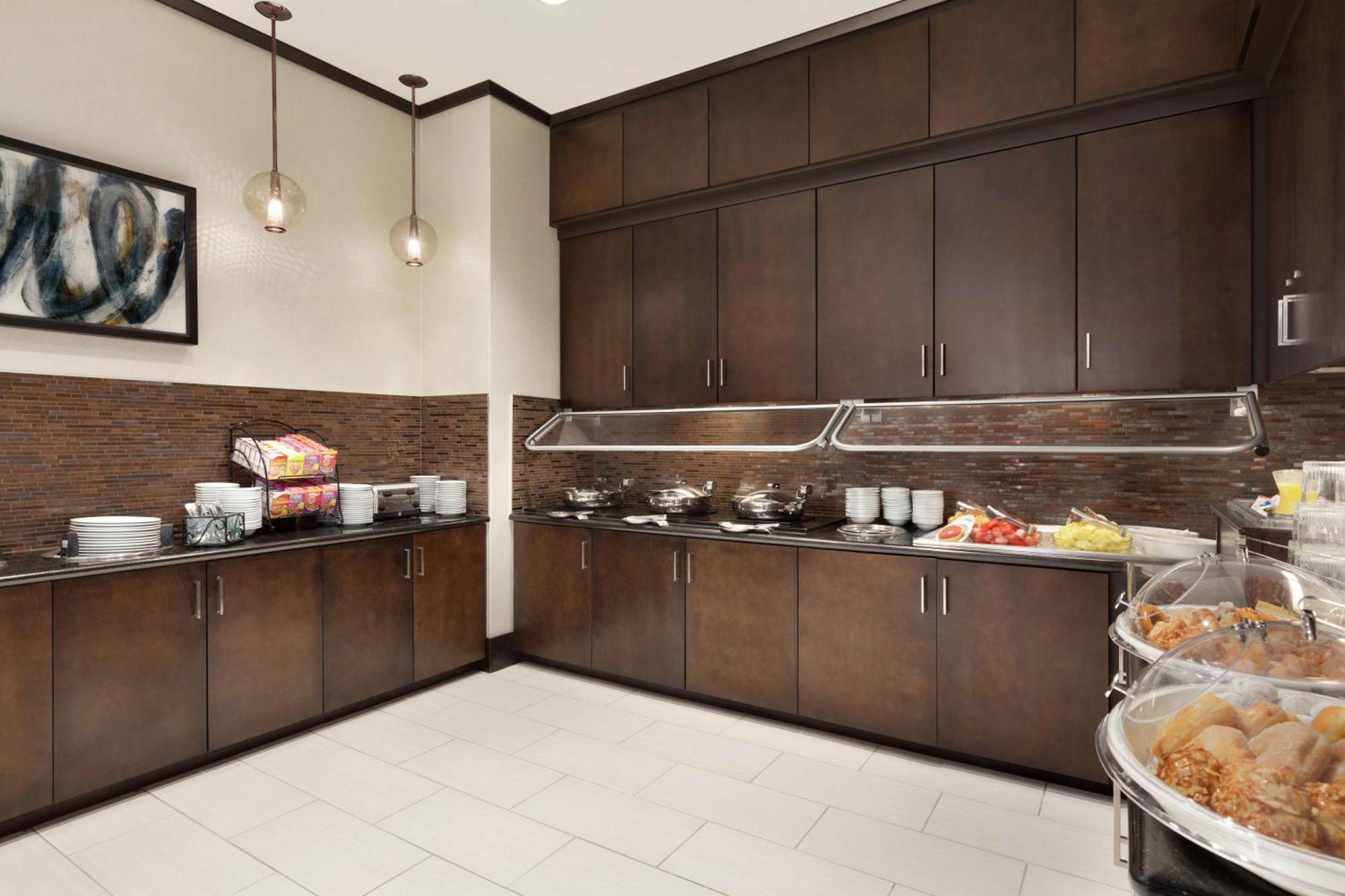 Hilton Garden Inn Купертино Экстерьер фото
