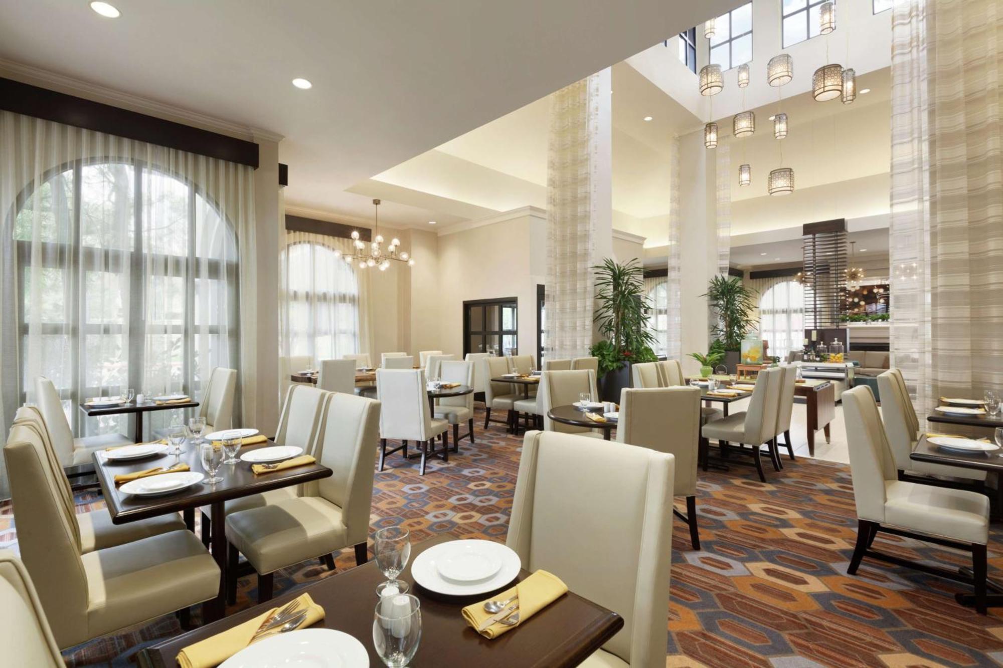 Hilton Garden Inn Купертино Экстерьер фото
