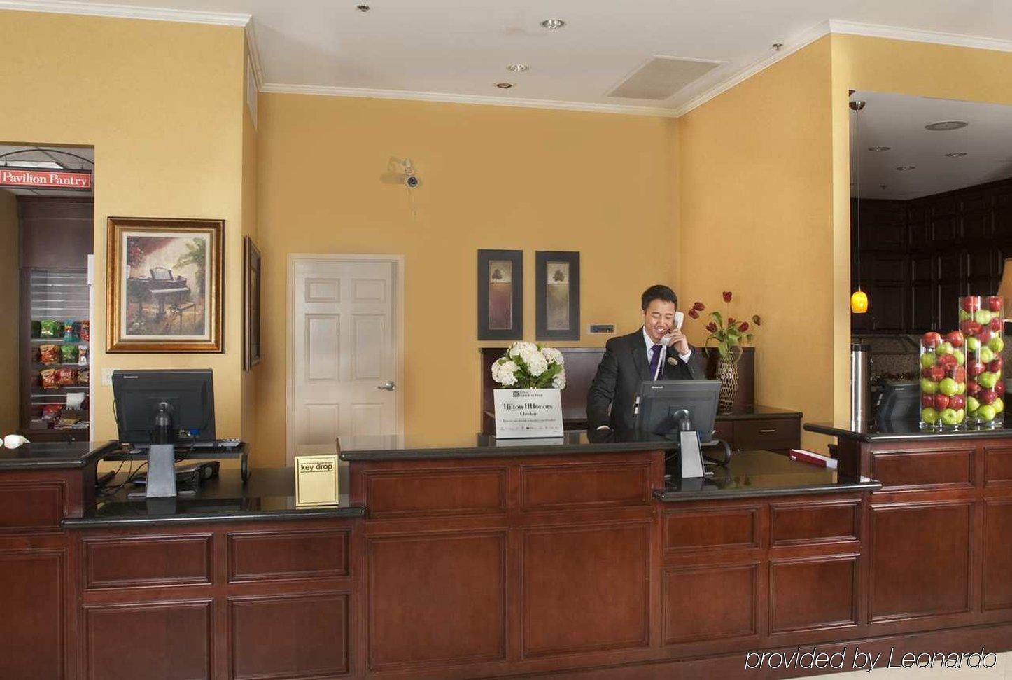 Hilton Garden Inn Купертино Экстерьер фото