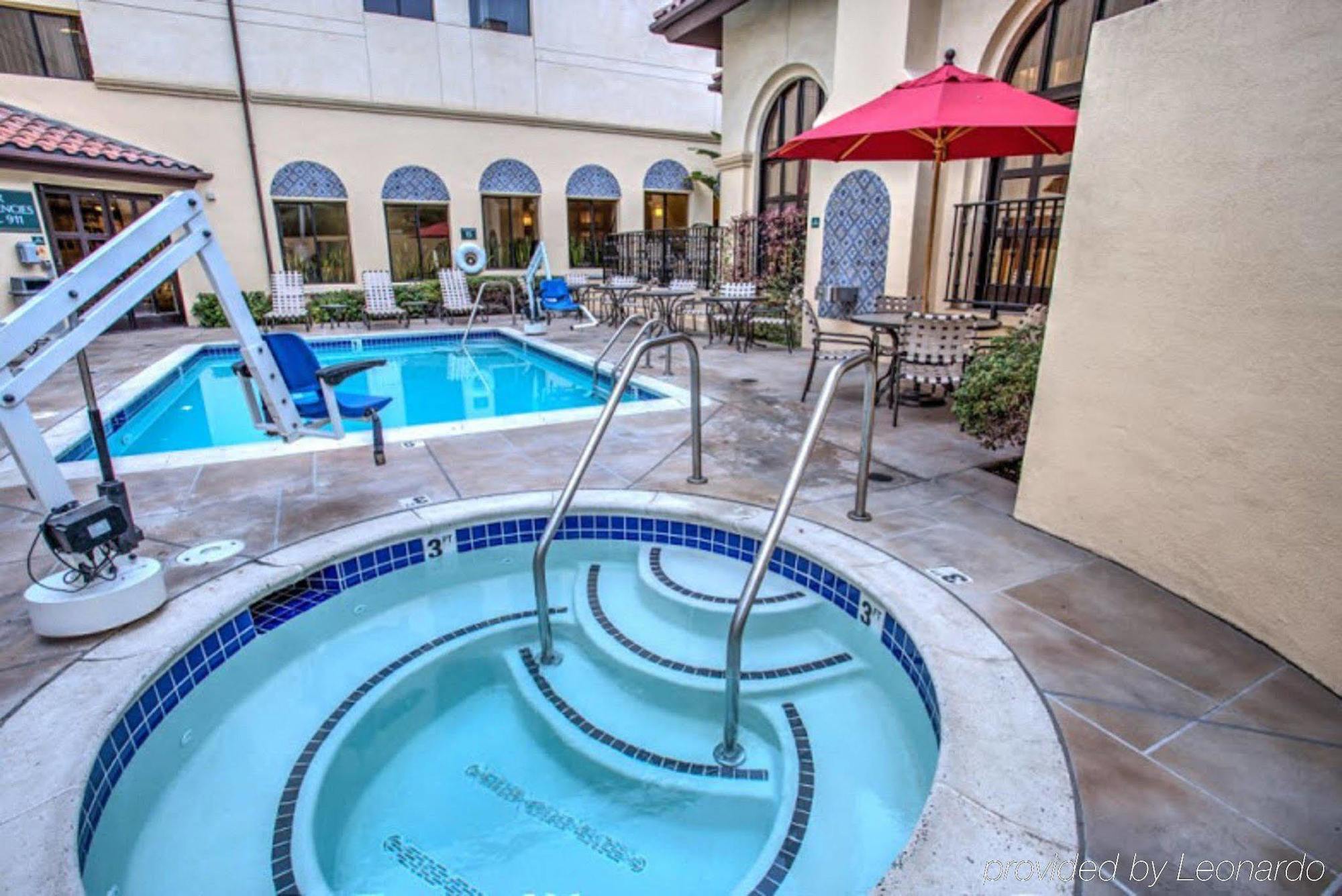 Hilton Garden Inn Купертино Экстерьер фото
